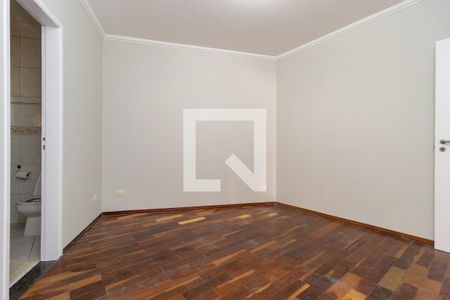 Casa à venda com 120m², 3 quartos e 2 vagas Casa à venda com 120m², 3 quartos e 2 vagasQuarto 3 - Suíte