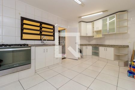 Casa à venda com 120m², 3 quartos e 2 vagas Casa à venda com 120m², 3 quartos e 2 vagasCozinha
