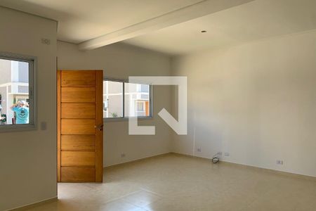 Sala de casa de condomínio para alugar com 4 quartos, 126m² em Jardim Vitoria, Suzano