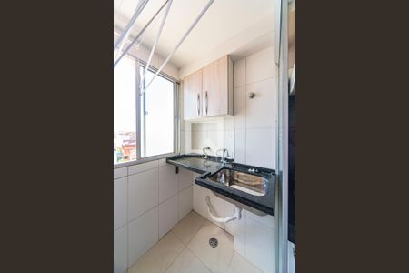 Área de Serviço de apartamento para alugar com 2 quartos, 45m² em Parque São Vicente, Mauá