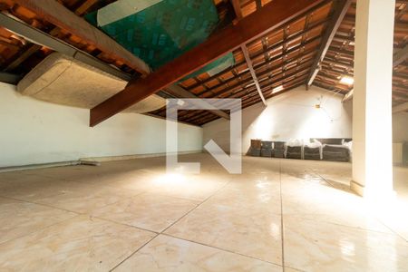 Casa para alugar com 182m², 3 quartos e 2 vagas Casa para alugar com 182m², 3 quartos e 2 vagasÁrea de Serviço