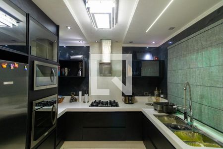 Casa para alugar com 182m², 3 quartos e 2 vagas Casa para alugar com 182m², 3 quartos e 2 vagasCozinha