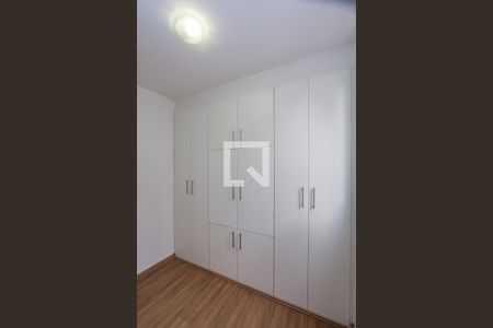 Apartamento à venda com 85m², 3 quartos e 2 vagasQuarto 2