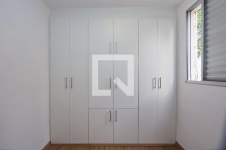 Apartamento à venda com 85m², 3 quartos e 2 vagasQuarto 2