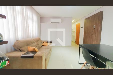Sala de apartamento à venda com 2 quartos, 65m² em União, Belo Horizonte