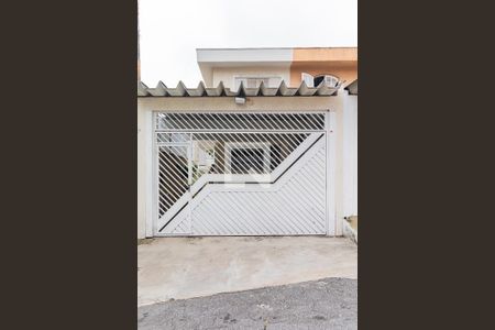 Casa à venda com 161m², 3 quartos e 2 vagasFachada