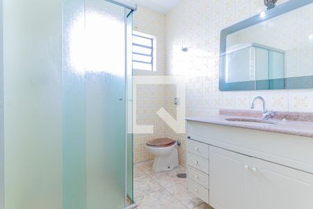 Casa à venda com 161m², 3 quartos e 2 vagasBanheiro