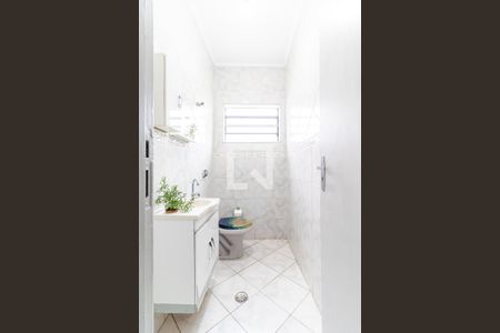 Lavabo de casa à venda com 3 quartos, 161m² em Jardim Santo Antoninho, São Paulo