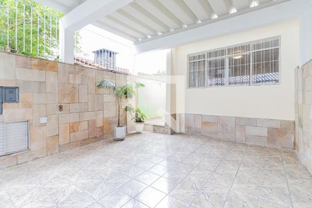 Casa à venda com 161m², 3 quartos e 2 vagasGaragem