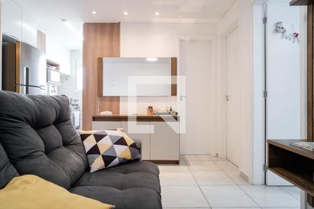 Sala de apartamento para alugar com 2 quartos, 35m² em Parque Císper, São Paulo