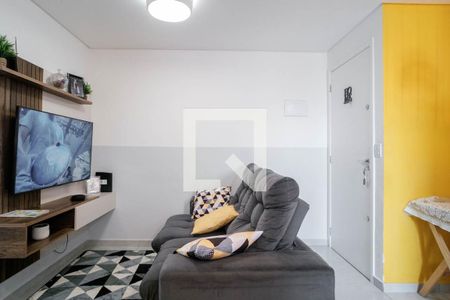 Sala de apartamento para alugar com 2 quartos, 35m² em Parque Císper, São Paulo