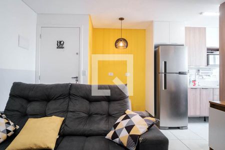 Sala de apartamento para alugar com 2 quartos, 35m² em Parque Císper, São Paulo