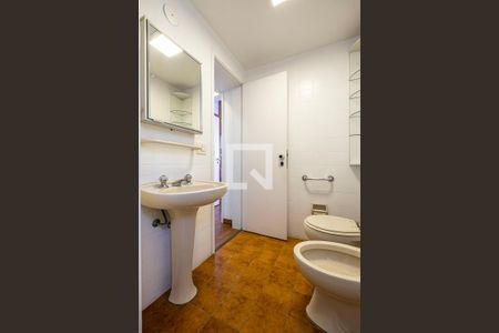 Banheiro de apartamento para alugar com 1 quarto, 45m² em Jardim Paulista, São Paulo