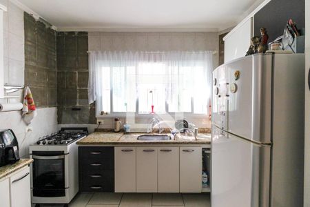 Casa à venda com 125m², 3 quartos e 4 vagas Casa à venda com 125m², 3 quartos e 4 vagasCozinha