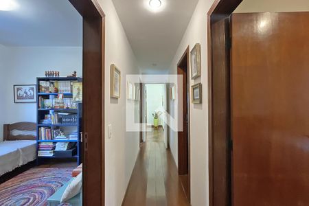 Apartamento à venda com 130m², 4 quartos e 2 vagasCorredor