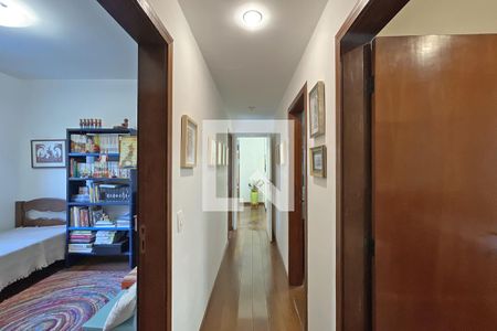 Apartamento à venda com 130m², 4 quartos e 2 vagasCorredor