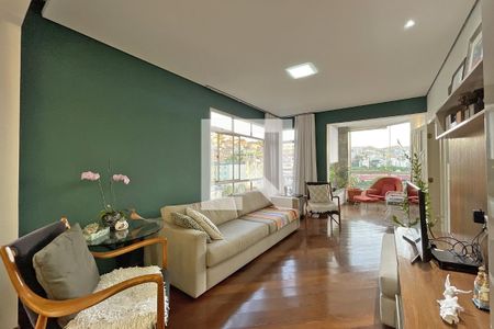 Apartamento à venda com 130m², 4 quartos e 2 vagasSala