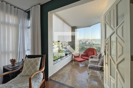 Varanda de apartamento à venda com 4 quartos, 130m² em Santo Antônio, Belo Horizonte