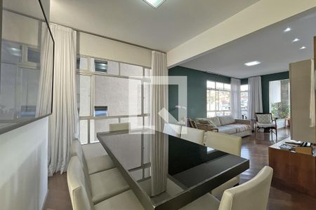 Apartamento à venda com 130m², 4 quartos e 2 vagasSala de Jantar