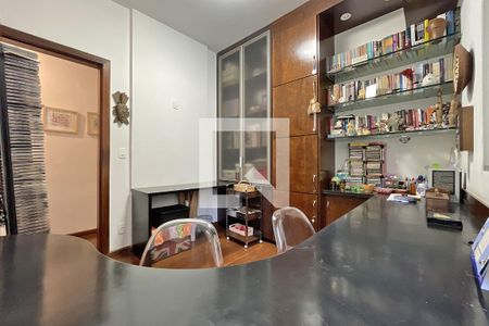 Apartamento à venda com 130m², 4 quartos e 2 vagasQuarto 4