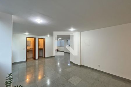 Apartamento à venda com 130m², 4 quartos e 2 vagasÁrea comum