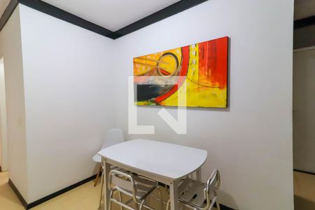 Apartamento para alugar com 65m², 2 quartos e 1 vaga Apartamento para alugar com 65m², 2 quartos e 1 vagaSala de Jantar
