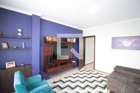 Sala de TV de casa à venda com 3 quartos, 525m² em Céu Azul, Belo Horizonte