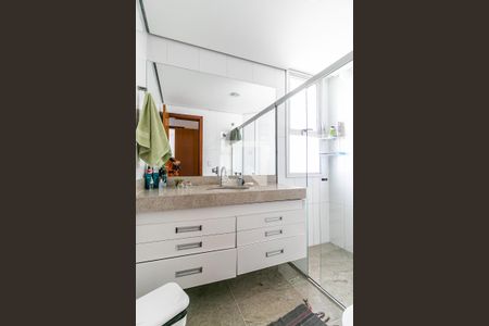 Apartamento à venda com 147m², 4 quartos e 2 vagasBanheiro Social