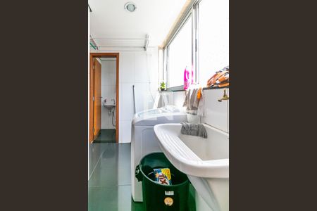 Apartamento à venda com 147m², 4 quartos e 2 vagasÁrea de Serviço