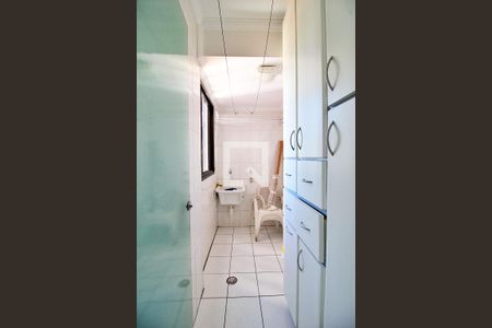 Apartamento à venda com 82m², 3 quartos e 1 vagaÁrea de Serviço