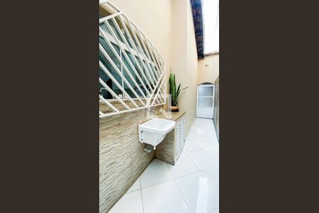 Corredor - Quintal de casa à venda com 3 quartos, 161m² em Parque Oratorio, Santo André