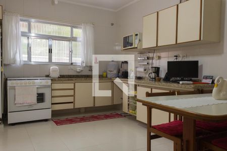 Casa à venda com 235m², 4 quartos e 4 vagasCozinha