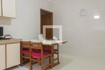 Casa à venda com 235m², 4 quartos e 4 vagasCozinha