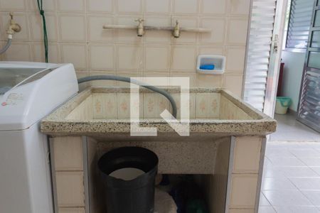 Casa à venda com 235m², 4 quartos e 4 vagasÁrea de Serviço