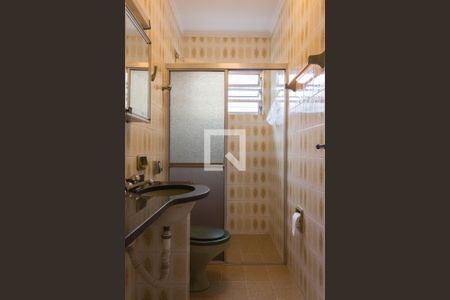 Casa à venda com 235m², 4 quartos e 4 vagasBanheiro do quarto de hóspedes