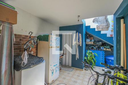 Casa à venda com 170m², 2 quartos e 3 vagas Casa à venda com 170m², 2 quartos e 3 vagasÁrea de Serviço