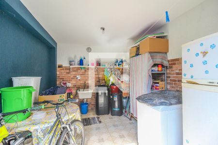 Casa à venda com 170m², 2 quartos e 3 vagas Casa à venda com 170m², 2 quartos e 3 vagasÁrea de Serviço