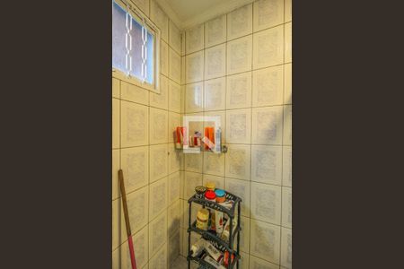 Casa à venda com 170m², 2 quartos e 3 vagas Casa à venda com 170m², 2 quartos e 3 vagasBanheiro