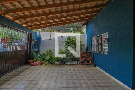 Casa à venda com 170m², 2 quartos e 3 vagas Casa à venda com 170m², 2 quartos e 3 vagasGaragem