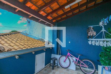 Casa à venda com 170m², 2 quartos e 3 vagas Casa à venda com 170m², 2 quartos e 3 vagasÁrea de Serviço