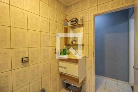 Casa à venda com 170m², 2 quartos e 3 vagas Casa à venda com 170m², 2 quartos e 3 vagasBanheiro