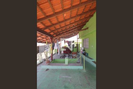 Casa à venda com 187m², 8 quartos e 2 vagasVaranda