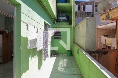 Casa à venda com 187m², 8 quartos e 2 vagasQuintal casa 03