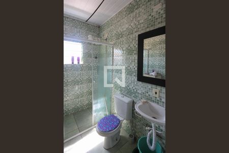 Casa à venda com 187m², 8 quartos e 2 vagasBanheiro