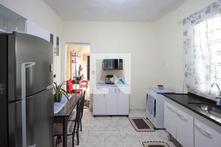 Casa à venda com 187m², 8 quartos e 2 vagasCozinha Casa 04