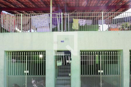 Casa à venda com 187m², 8 quartos e 2 vagasFachada