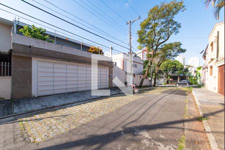 Casa à venda com 113m², 3 quartos e 2 vagas Casa à venda com 113m², 3 quartos e 2 vagasFachada