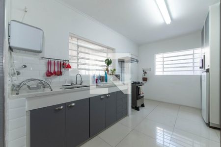 Casa à venda com 113m², 3 quartos e 2 vagas Casa à venda com 113m², 3 quartos e 2 vagasCozinha