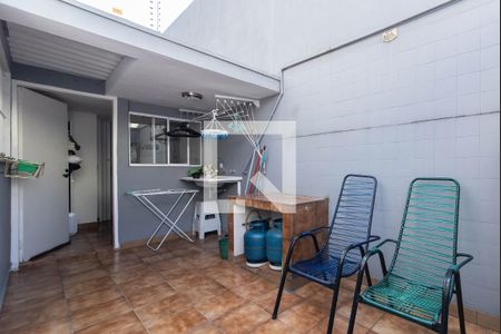 Casa à venda com 113m², 3 quartos e 2 vagas Casa à venda com 113m², 3 quartos e 2 vagasLavanderia