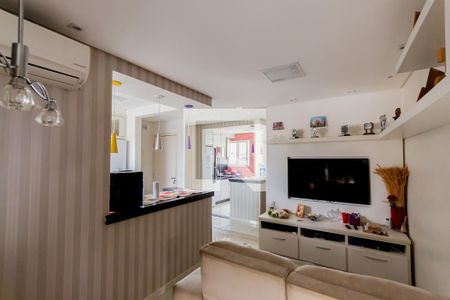 Sala de apartamento para alugar com 2 quartos, 50m² em Vila Palmares, Santo André